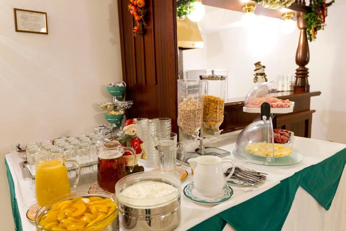 Hotel-Pension Bleckmann Wina Restoran foto